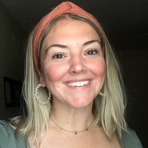 Meet your Posher, Azailee